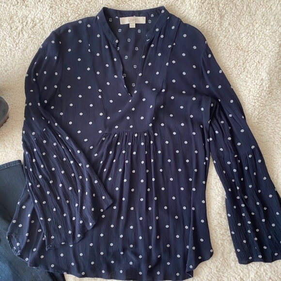 LOFT - navy bell sleeve top - Picture 4 of 7